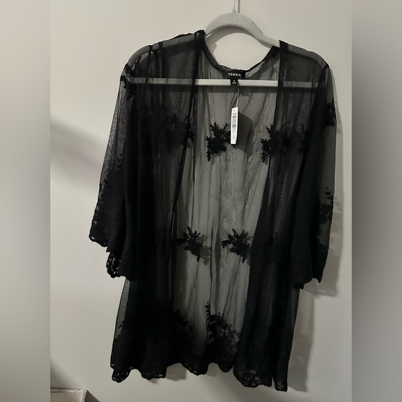 Torrid Black Lace Kimono Robe size 2X NWT - Picture 4 of 5